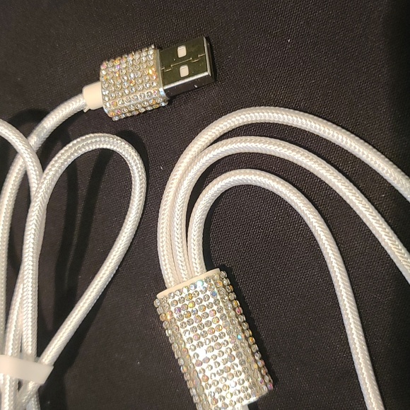 Cell Charger- 3 in 1charging, rhinestones white cables, extra car adapter incl - Picture 3 of 10